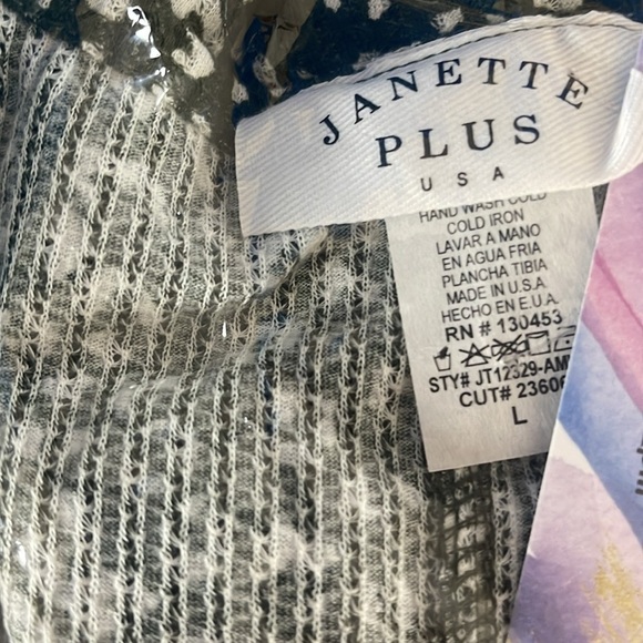 NWT Janette Plus animal print tunic. Size Large - Picture 4 of 5